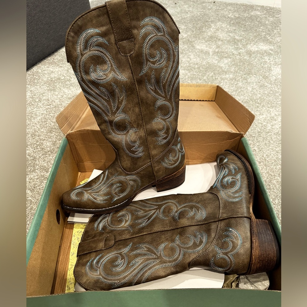Roper cowgirl boots. Brand new. Size 7 1/2